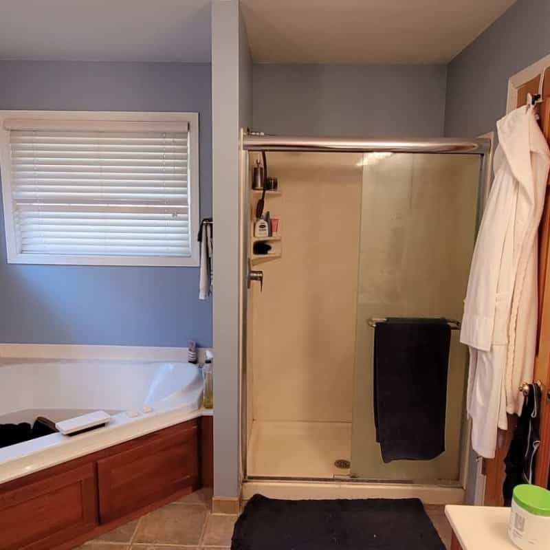 Fairway Bathroom Before
