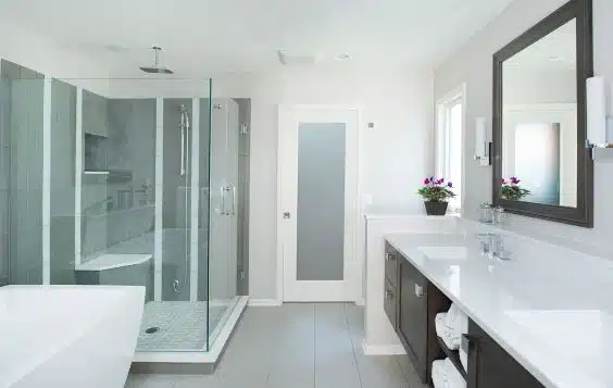  Mirror Property Sink Building Tap Plumbing fixture Fixture Cabinetry Bathroom Bathroom cabinet