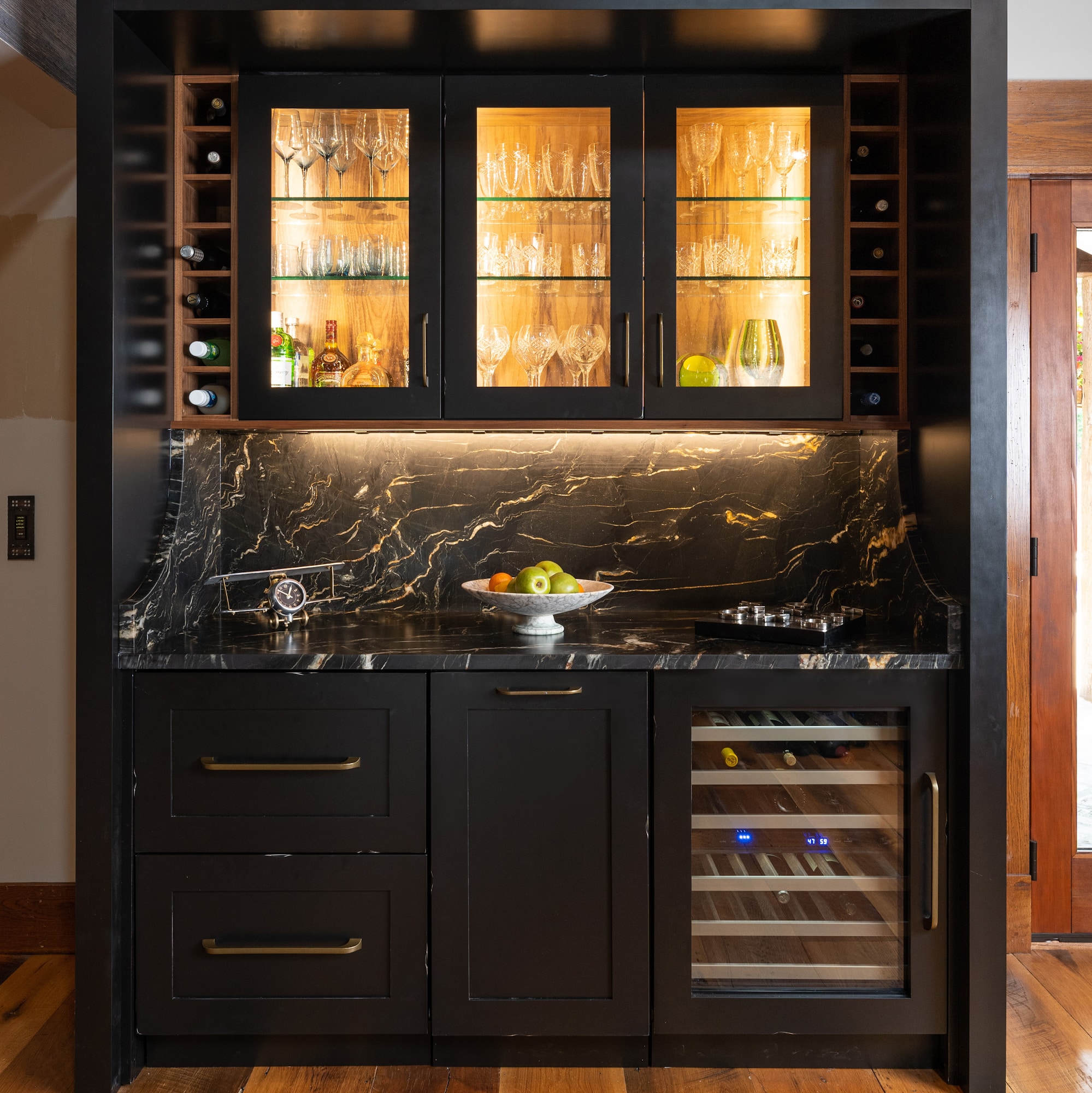 ©2020 Matthew Anderson, all rights reserved Fairway custom bar