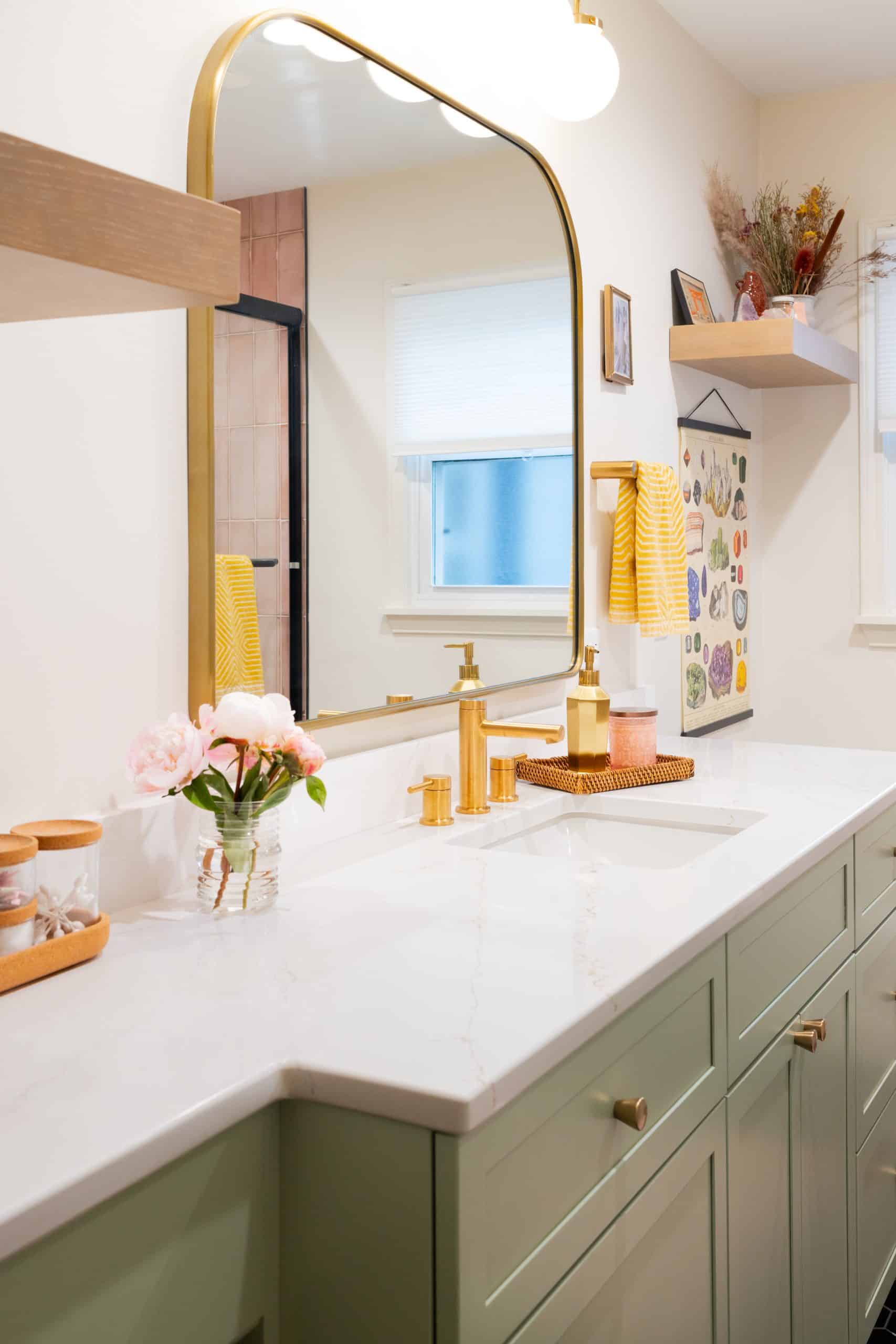 full vanity wider view