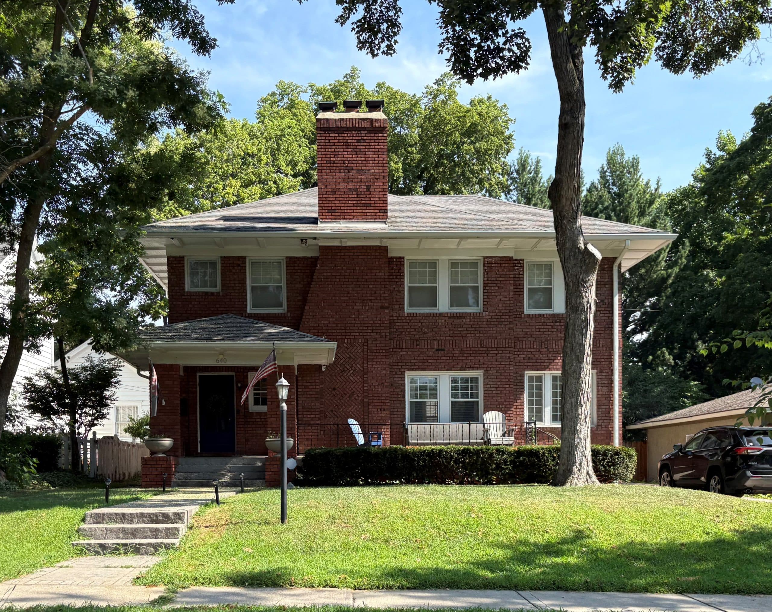 american foursquare traditional home in the waldo brookside kansas city missouri area