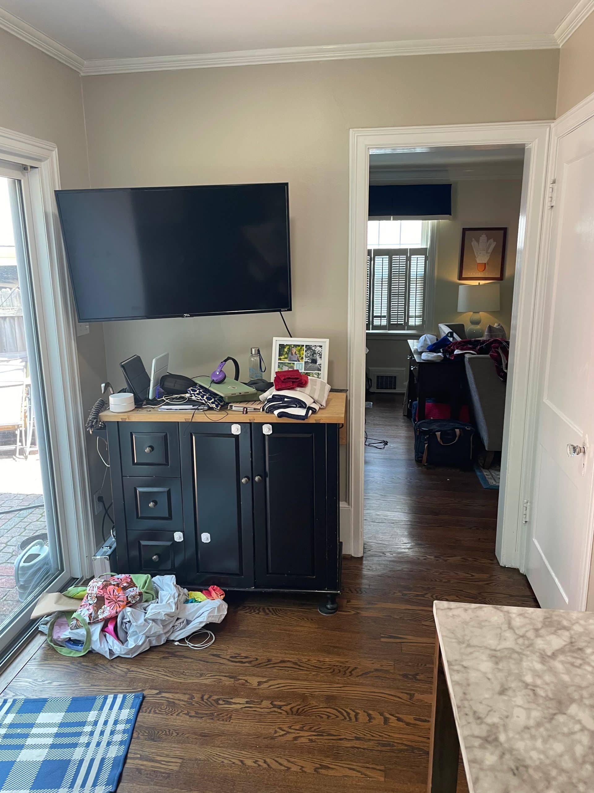 dated wall between kitchen and powder bath dated wall between kitchen and powder bath