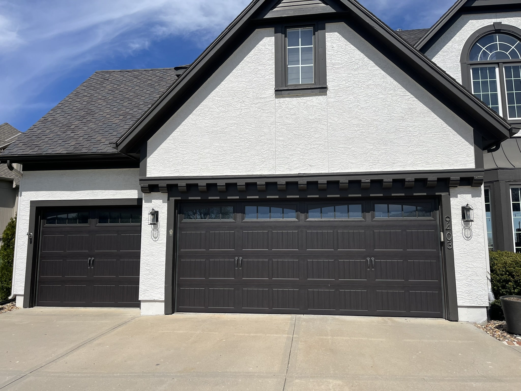 dated 1990s classic suburban lenexa kansas home