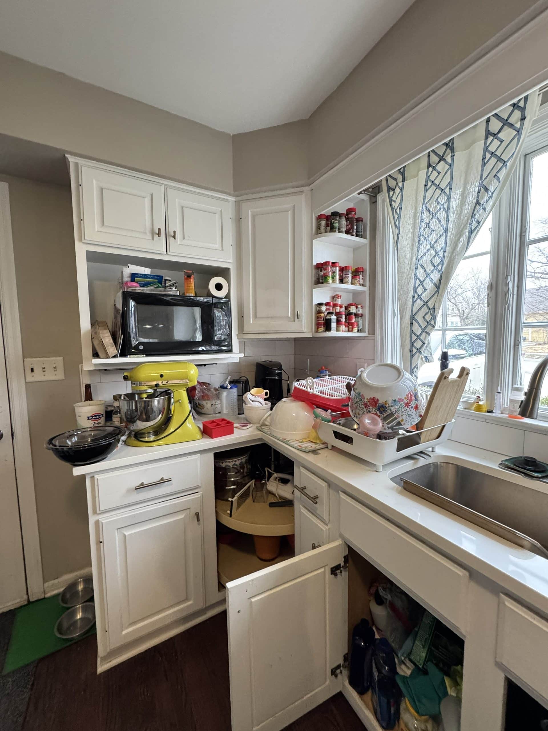 Broken_cabinets_Brookside_kitchen_before Broken cabinets, lacking storage, kitchen before