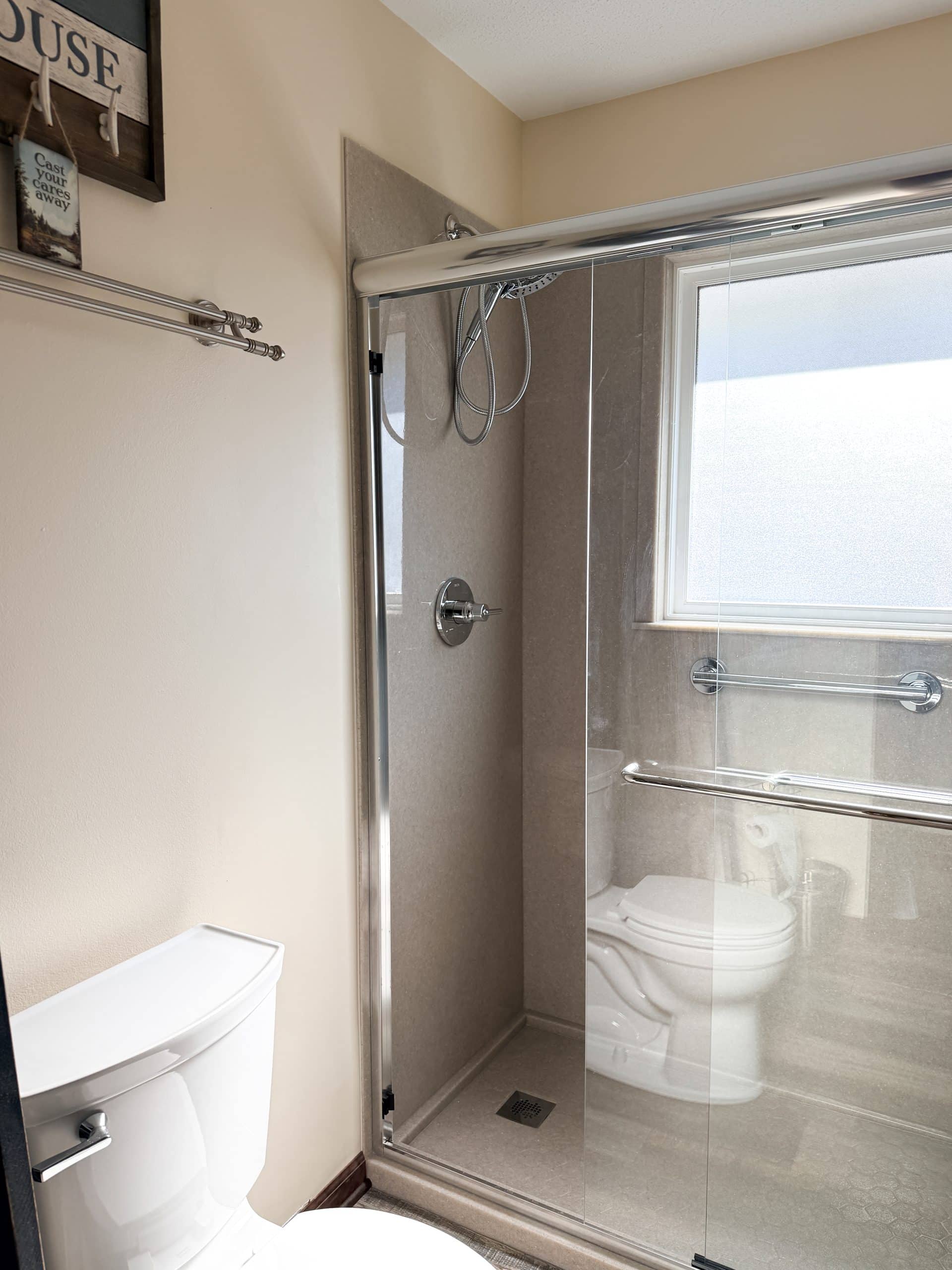 upstairs bathroom after the refresh at Lake of the Ozarks