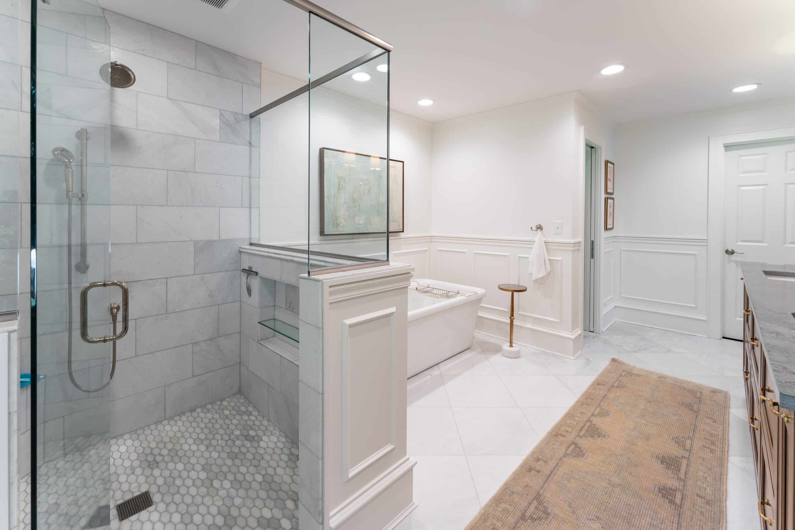 traditional style white bathroom remodel with curbless walk-in shower remodel in Kansas City traditional style white bathroom remodel with curbless walk-in shower remodel in Kansas City